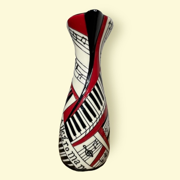 Musical Note Ceramic Jug - Picture 5 of 13